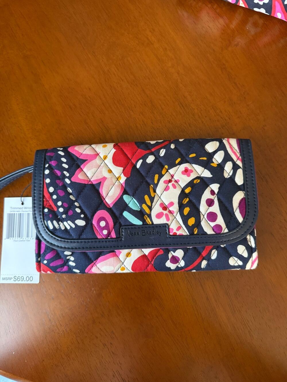 Vera Bradley NWT Trimmed Wristlet Painted Paisley Quilted Wallet